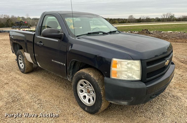 image for item DV1885 2008 Chevrolet Silverado 1500 pickup truck