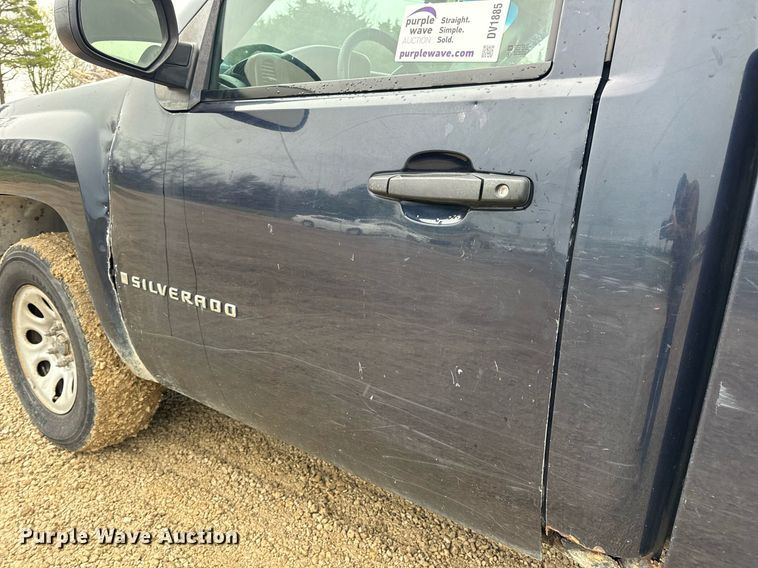 image for item DV1885 2008 Chevrolet Silverado 1500 pickup truck