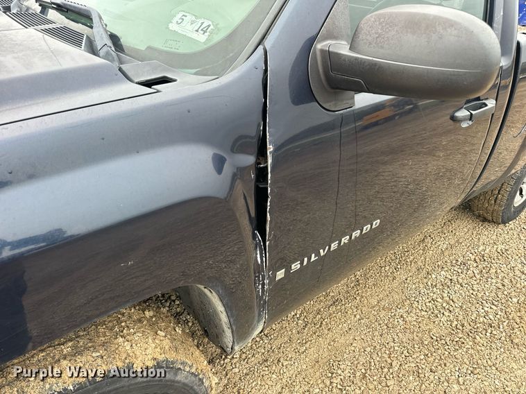 image for item DV1885 2008 Chevrolet Silverado 1500 pickup truck
