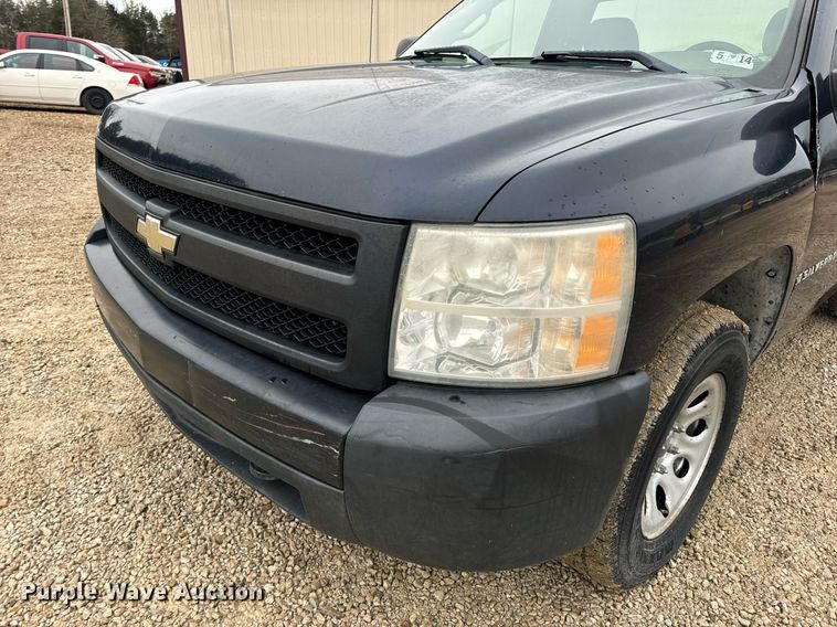 image for item DV1885 2008 Chevrolet Silverado 1500 pickup truck