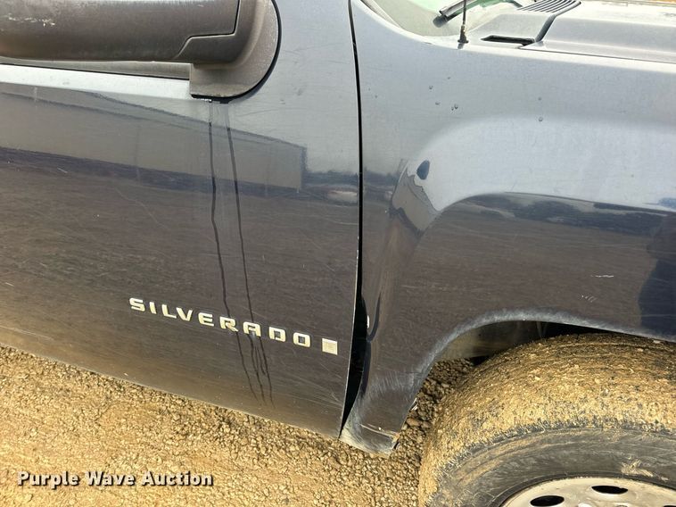 image for item DV1885 2008 Chevrolet Silverado 1500 pickup truck