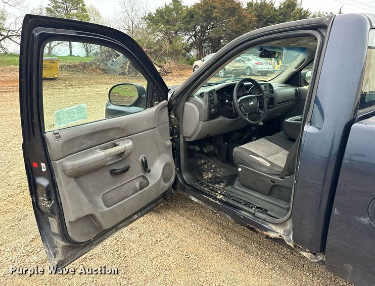 image for item DV1885 2008 Chevrolet Silverado 1500 pickup truck
