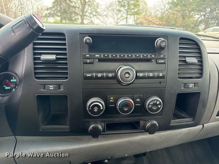 image for item DV1885 2008 Chevrolet Silverado 1500 pickup truck