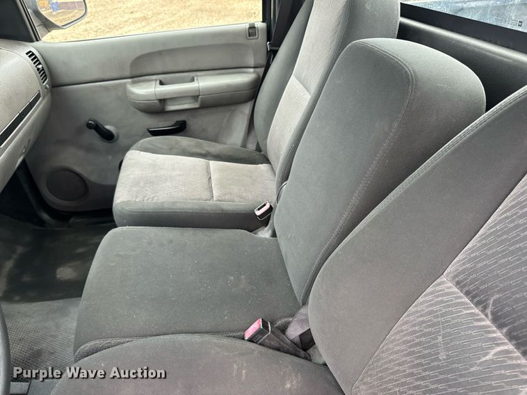 image for item DV1885 2008 Chevrolet Silverado 1500 pickup truck
