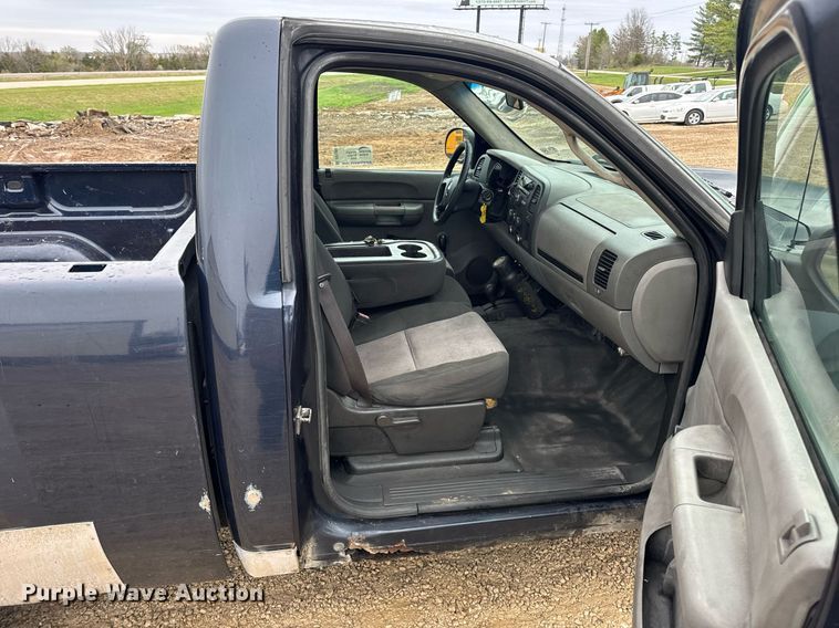 image for item DV1885 2008 Chevrolet Silverado 1500 pickup truck