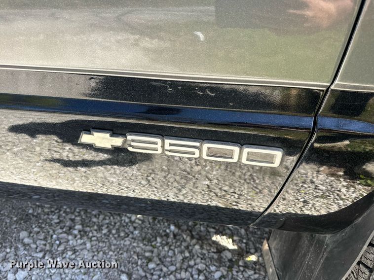 image for item DV1906 1995 Chevrolet C3500 Ext. Cab pickup truck