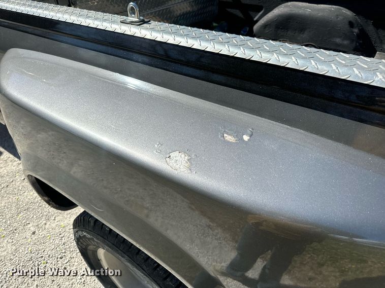 image for item DV1906 1995 Chevrolet C3500 Ext. Cab pickup truck