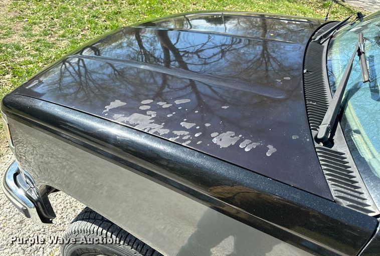 image for item DV1906 1995 Chevrolet C3500 Ext. Cab pickup truck