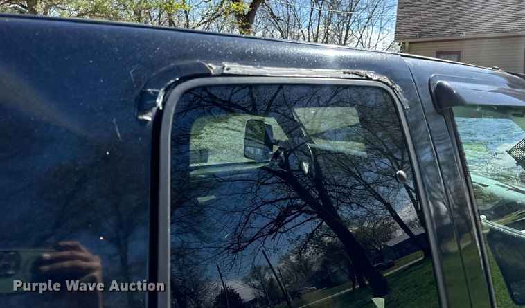 image for item DV1906 1995 Chevrolet C3500 Ext. Cab pickup truck