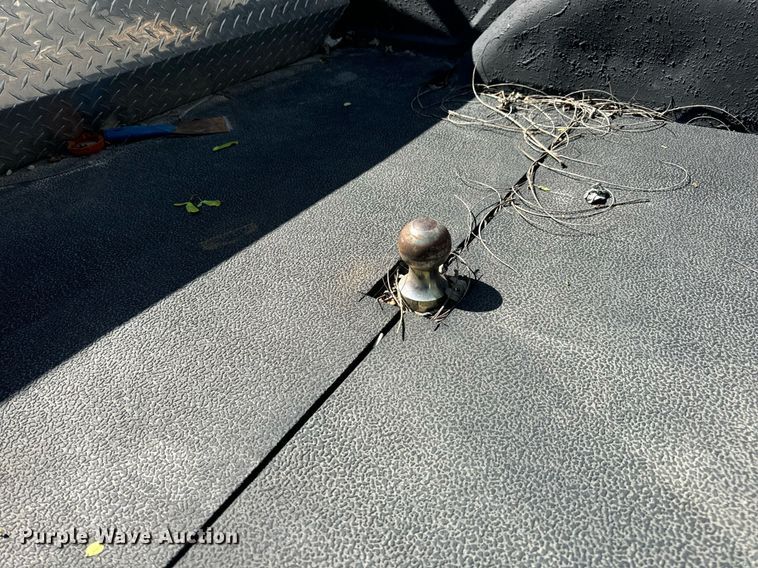 image for item DV1906 1995 Chevrolet C3500 Ext. Cab pickup truck