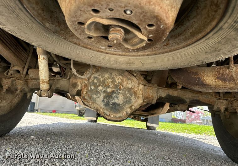 image for item DV1906 1995 Chevrolet C3500 Ext. Cab pickup truck