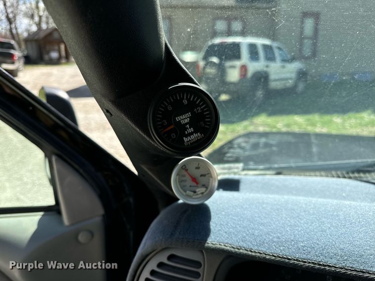 image for item DV1906 1995 Chevrolet C3500 Ext. Cab pickup truck