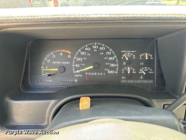 image for item DV1906 1995 Chevrolet C3500 Ext. Cab pickup truck