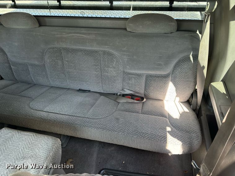 image for item DV1906 1995 Chevrolet C3500 Ext. Cab pickup truck