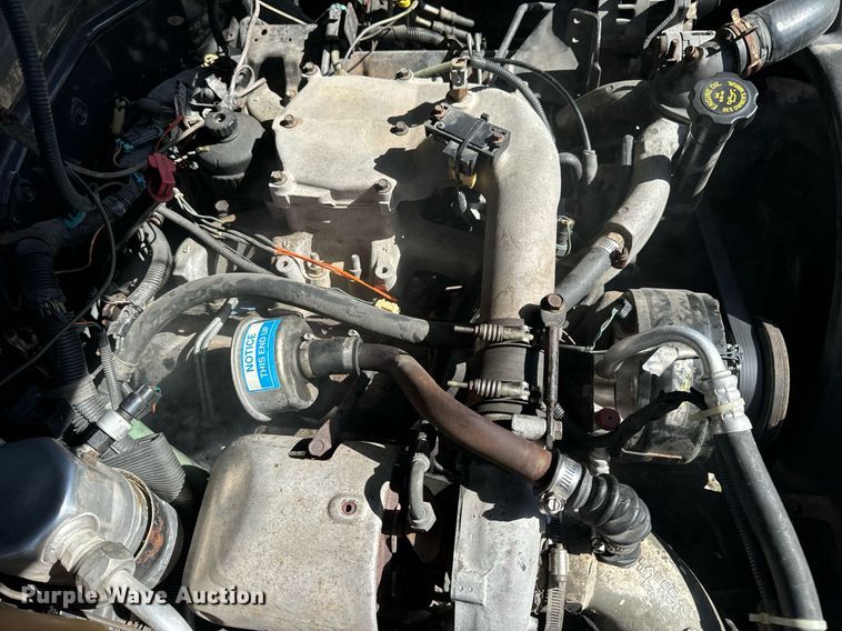 image for item DV1906 1995 Chevrolet C3500 Ext. Cab pickup truck