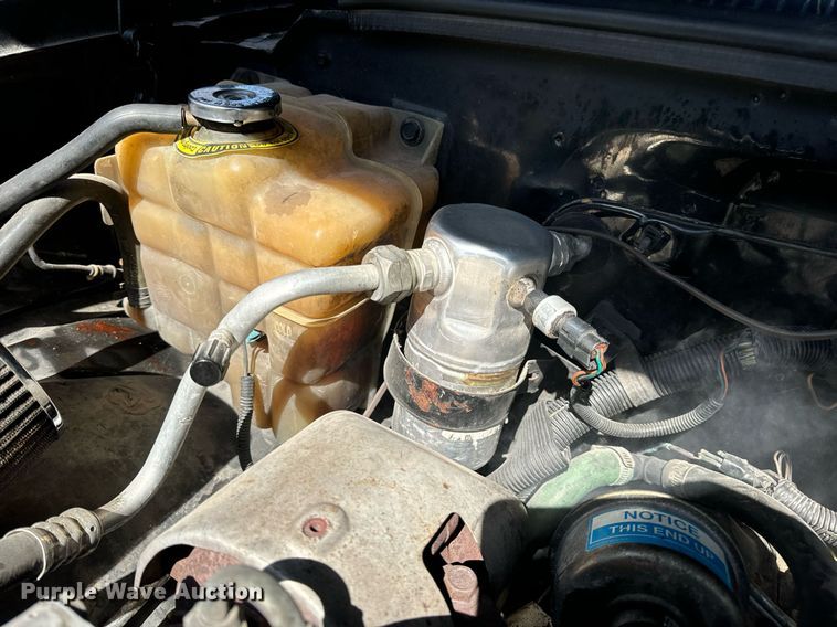 image for item DV1906 1995 Chevrolet C3500 Ext. Cab pickup truck