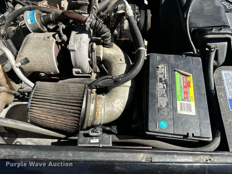 image for item DV1906 1995 Chevrolet C3500 Ext. Cab pickup truck