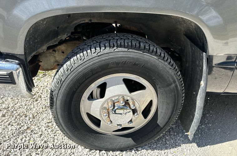 image for item DV1906 1995 Chevrolet C3500 Ext. Cab pickup truck