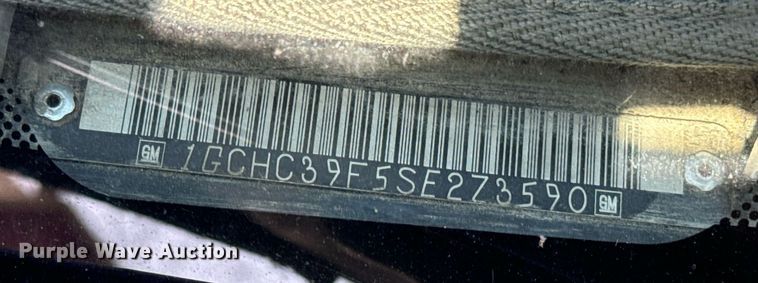 image for item DV1906 1995 Chevrolet C3500 Ext. Cab pickup truck