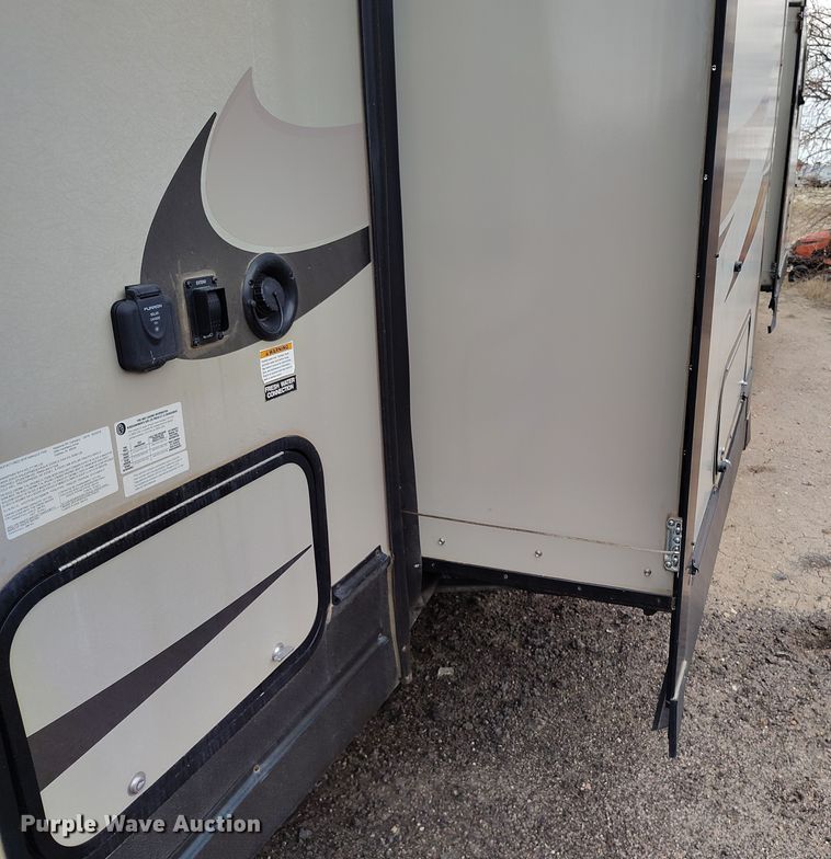 image for item DV6733 2017 Keystone Sprinter RV