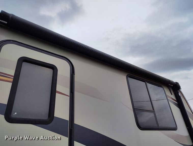 image for item DV6733 2017 Keystone Sprinter RV