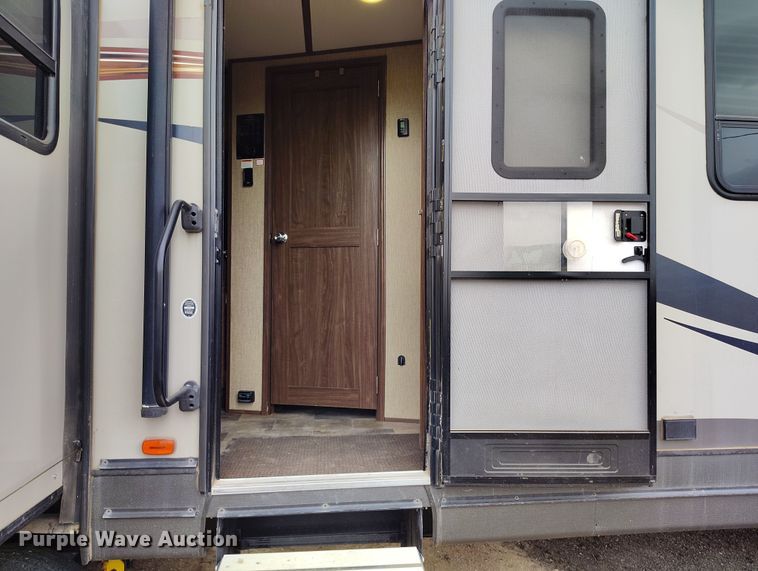 image for item DV6733 2017 Keystone Sprinter RV