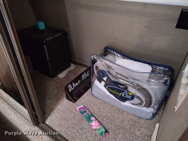 image for item DV6733 2017 Keystone Sprinter RV