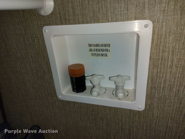 image for item DV6733 2017 Keystone Sprinter RV