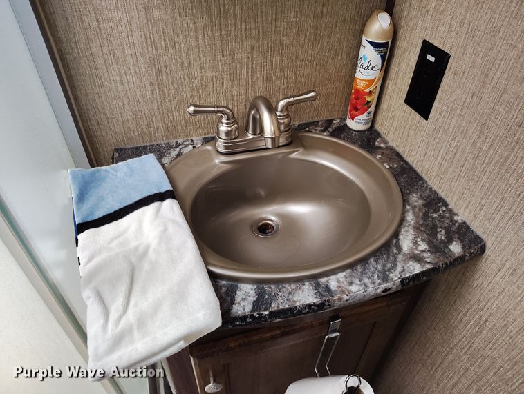 image for item DV6733 2017 Keystone Sprinter RV