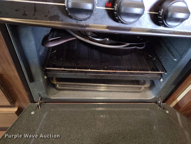 image for item DV6733 2017 Keystone Sprinter RV