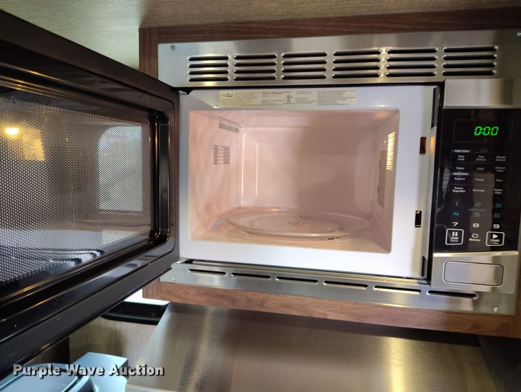 image for item DV6733 2017 Keystone Sprinter RV