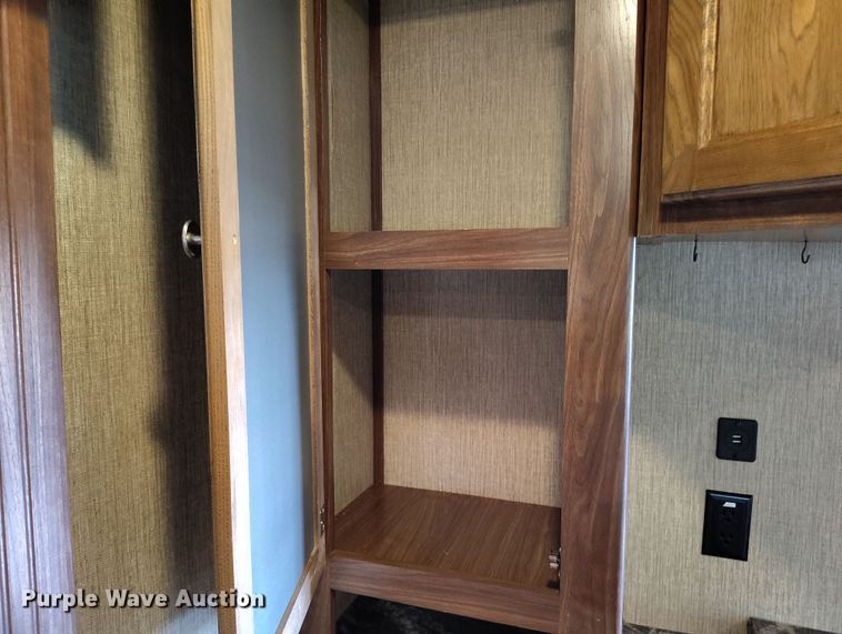 image for item DV6733 2017 Keystone Sprinter RV