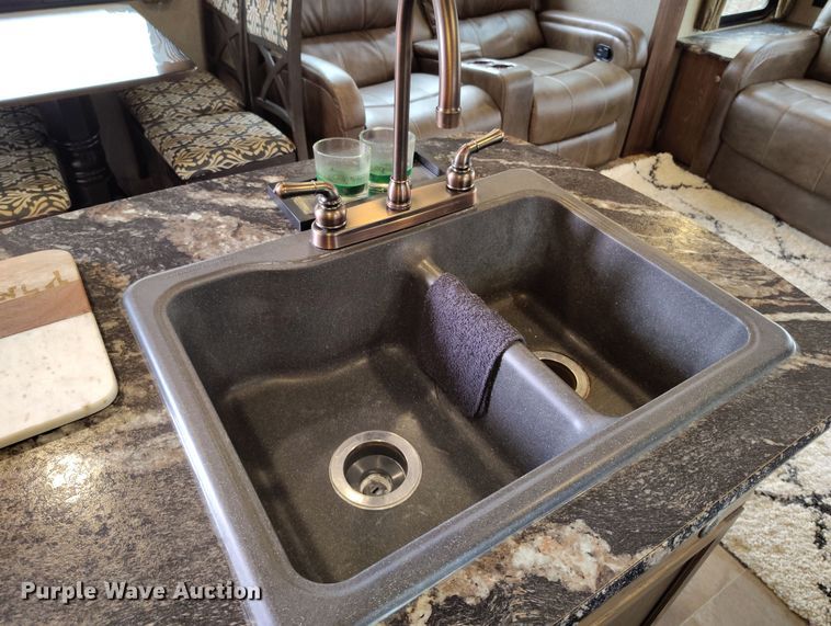 image for item DV6733 2017 Keystone Sprinter RV