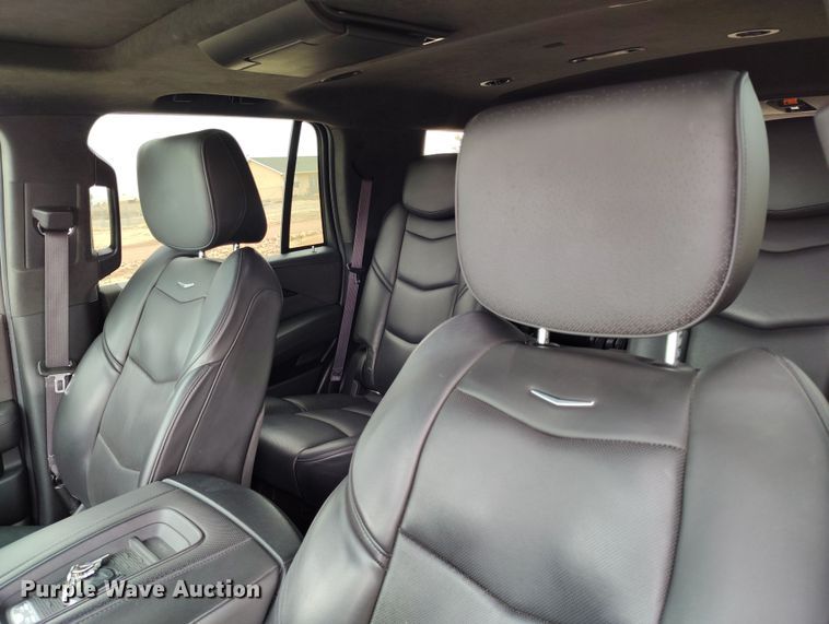 image for item DV6734 2016 Cadillac Escalade SUV