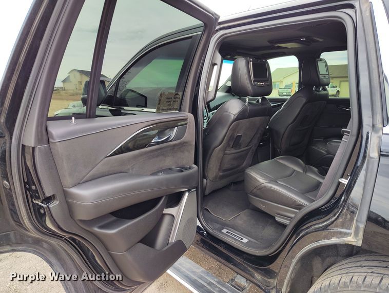 image for item DV6734 2016 Cadillac Escalade SUV