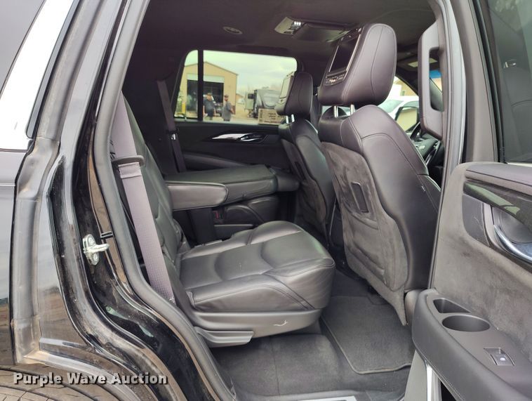 image for item DV6734 2016 Cadillac Escalade SUV