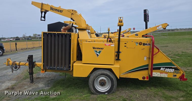 image for item DW1917 2019 Vermeer BC1800XL wood chipper
