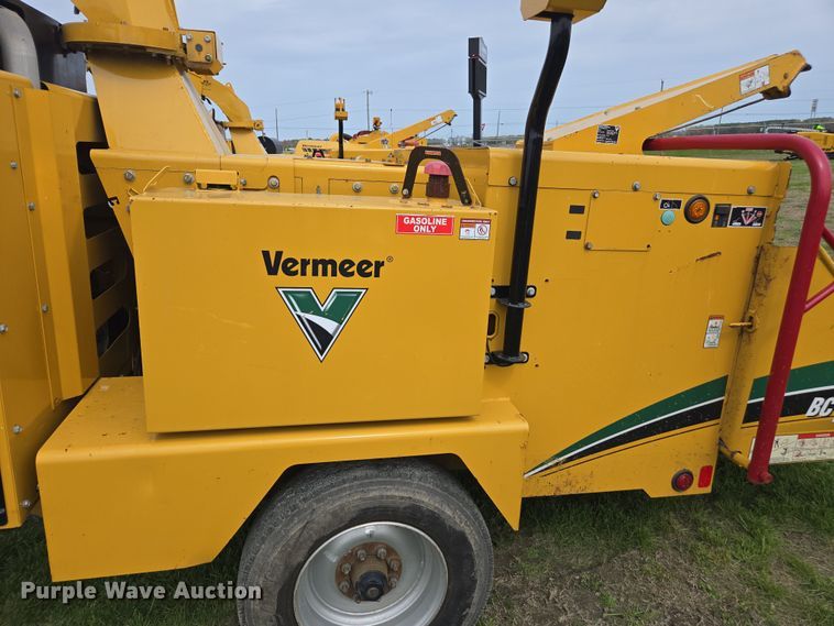 image for item DW1917 2019 Vermeer BC1800XL wood chipper