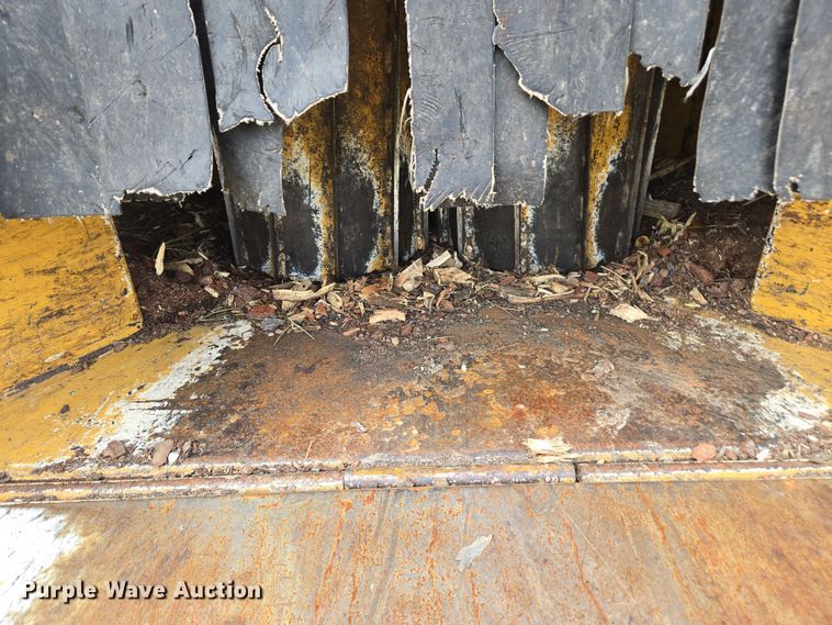 image for item DW1917 2019 Vermeer BC1800XL wood chipper