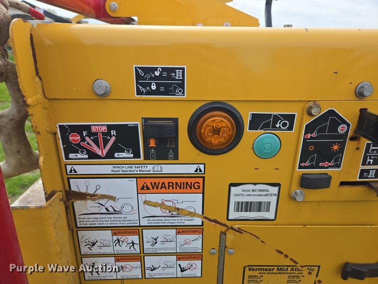 image for item DW1917 2019 Vermeer BC1800XL wood chipper