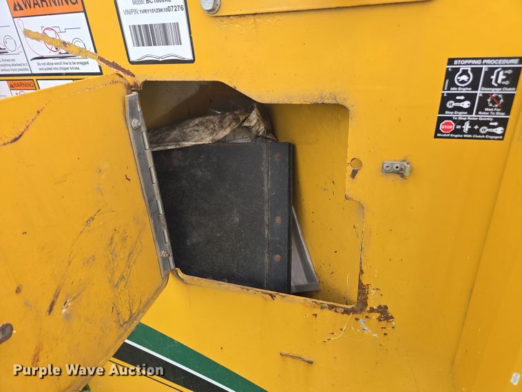 image for item DW1917 2019 Vermeer BC1800XL wood chipper