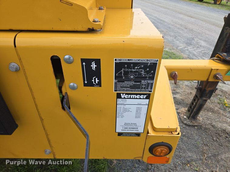 image for item DW1917 2019 Vermeer BC1800XL wood chipper
