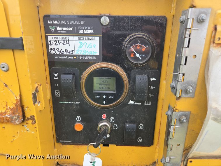 image for item DW1917 2019 Vermeer BC1800XL wood chipper