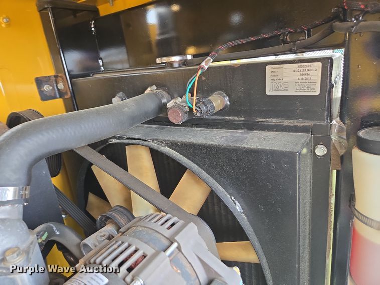 image for item DW1917 2019 Vermeer BC1800XL wood chipper