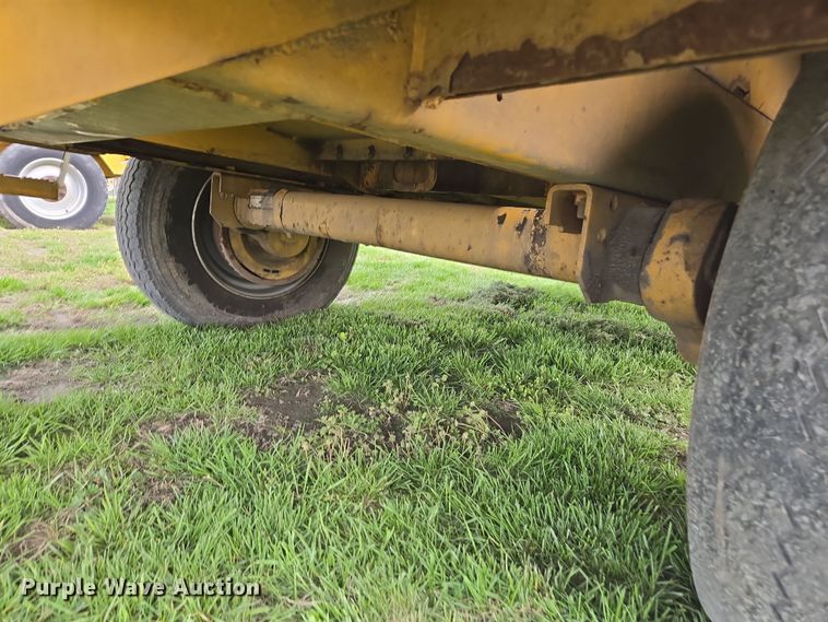 image for item DW1917 2019 Vermeer BC1800XL wood chipper