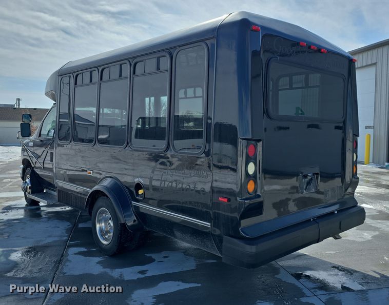 image for item DW3129 2012 Ford Econoline E350 party bus