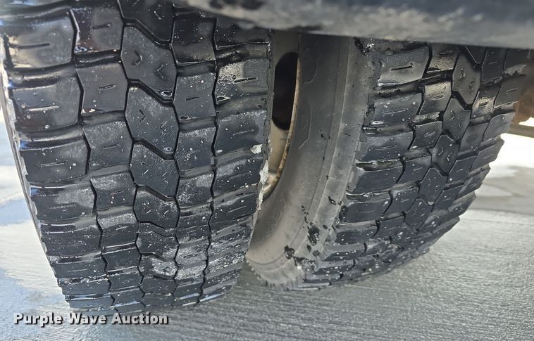 image for item DW3129 2012 Ford Econoline E350 party bus