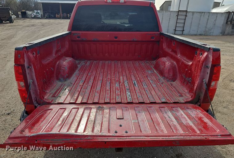 image for item DW3247 2011 Chevrolet Silverado 1500 Crew Cab pickup truck