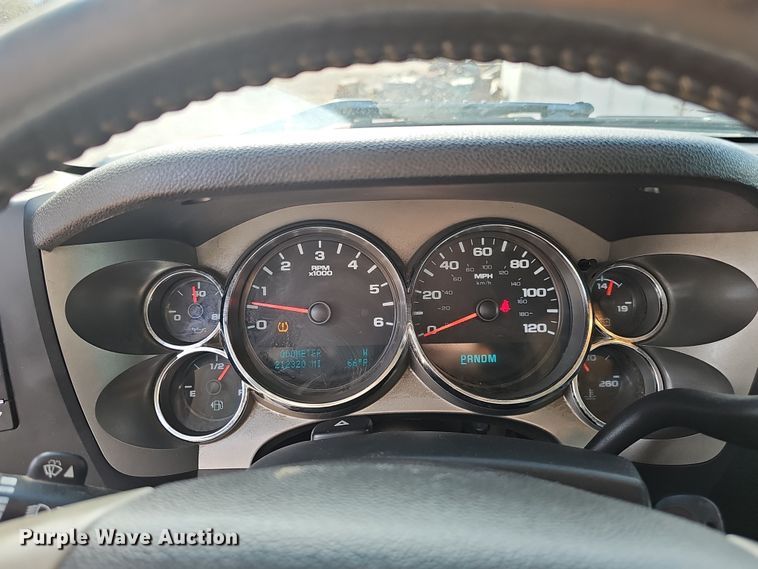 image for item DW3247 2011 Chevrolet Silverado 1500 Crew Cab pickup truck