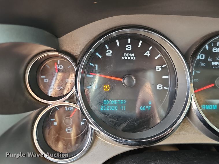 image for item DW3247 2011 Chevrolet Silverado 1500 Crew Cab pickup truck